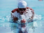 Nadador de frente