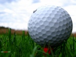 Primer plano de una bola de golf