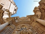 Una vista impresionante de la Catedral de Valencia