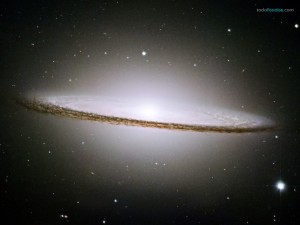 Postal: Galaxia del Sombrero (M104, o NGC 4594)