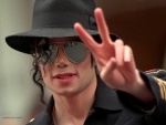 Michael Jackson saludando