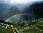 Arco iris sobre el Machu Picchu