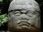 Cabeza olmeca de piedra (Tabasco, México)