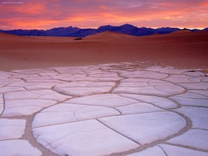 Formaciones de arcilla en el Valle de la Muerte (California)