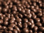Cacahuetes bañados en chocolate