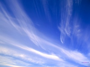 Postal: Diferentes tonos de azul en el cielo
