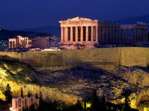 La Acrópolis de Atenas de noche