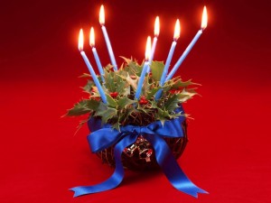 Postal: Decoración navideña con velas