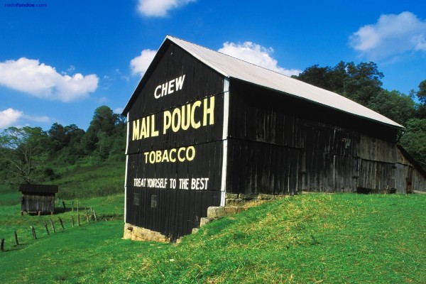 Granero con publicidad de Mail Pouch Tobacco (Marietta, Ohio)