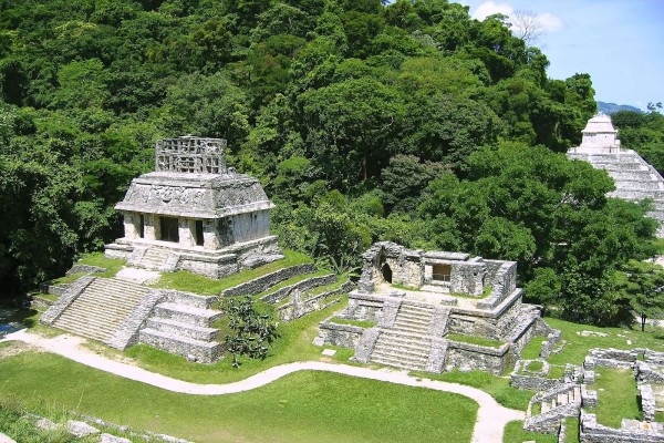 El Templo del Sol, en la zona arqueológica de Palenque (Chiapas, México)  (4838)
