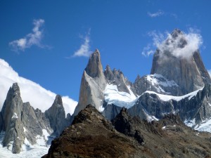 Postal: Monte Fitz Roy en la Patagonia (entre Argentina y Chile)