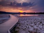 Puesta de sol en el Parque nacional Yellowstone (Estados Unidos)