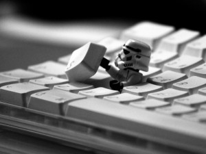 Soldado de Star Wars saliendo del teclado