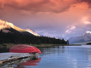 Un lago en Alberta (Canadá)