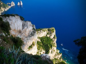 Postal: Desde la cima del Monte Solaro en Capri, Italia