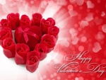 Rosas rojas y una cajita con forma de corazón para regalar el Día de los Enamorados