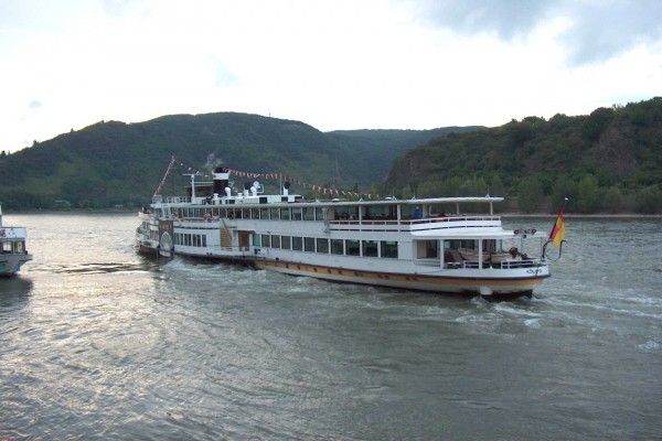Transporte de pasajeros por el río Rin (Alemania)