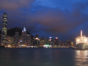 Postal: Puerto de Victoria (Hong Kong) de noche