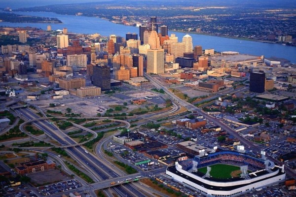 Vista aérea de Detroit, Michigan, Estados Unidos