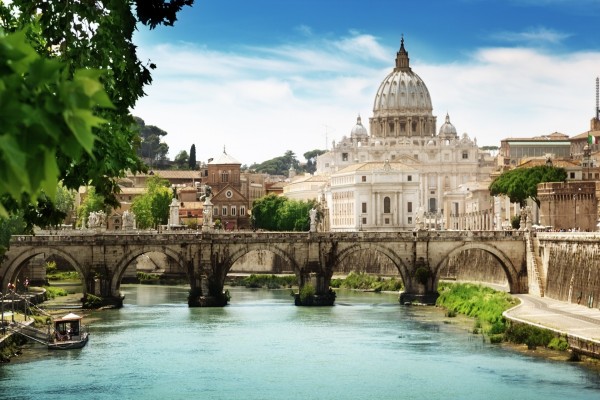 Puente Sant'Angelo (Puente de Adriano) en Roma, Italia