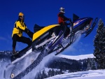 Saltos de motos de nieve
