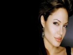 La mirada de Angelina Jolie