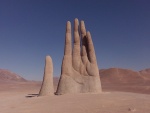 La "Mano del desierto", escultura cerca de Antofagasta (Chile)
