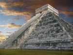 Pirámide o Templo Maya de Kukulkán, Yucatán