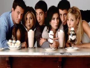 Los actores de la serie Friends compartiendo unos batidos