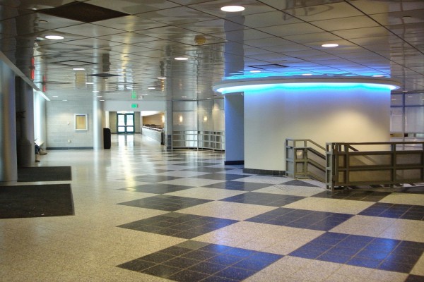 Interior de la Universidad de Binghamton, Nueva York