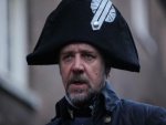 Javert, interpretado por Russell Crowe (Los Miserables)