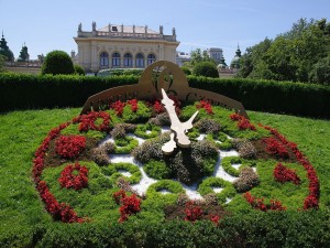 Postal: Reloj de flores en el parque Stadtpark, Viena
