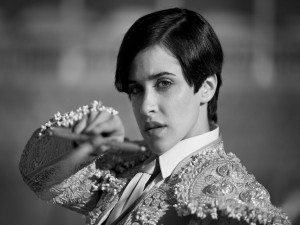 Postal: Macarena García en el papel de Carmen, en la película española "Blancanieves"