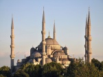 Vista de la Mezquita Azul en Estambul, Turquía