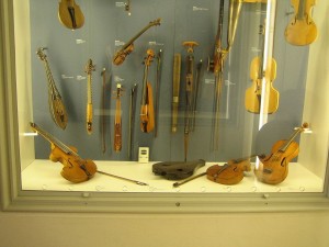 Postal: Colección de violines