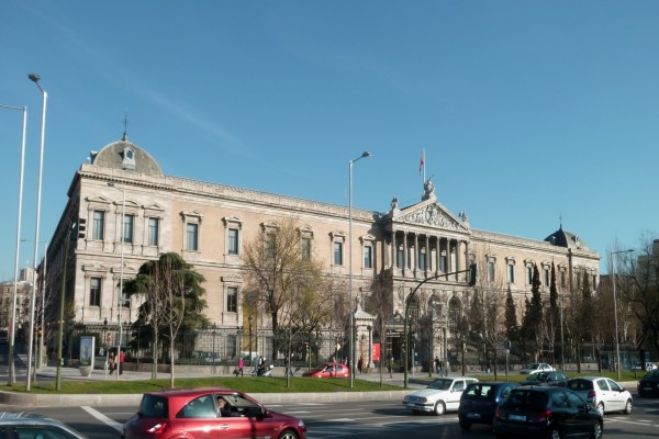 Fachada de la Biblioteca Nacional de España, en Madrid