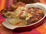 Pastel de patata, tomate y huevo