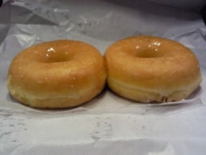 Postal: Dos donuts