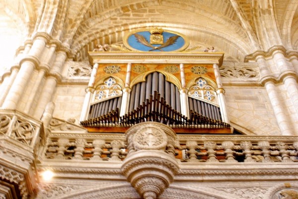 Órgano de la iglesia de San Esteban (Museo del Retablo) de Burgos, España