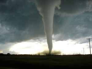 Postal: Imagen de un tornado de categoría F5