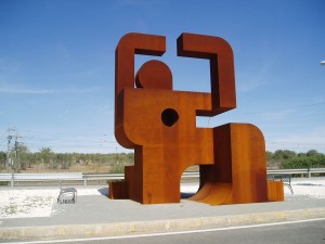 Monumento en memoria de los presos políticos que construyeron el Canal del Bajo Guadalquivir