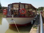 Barco para paseos turísticos