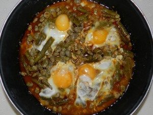 Postal: Habas con huevos