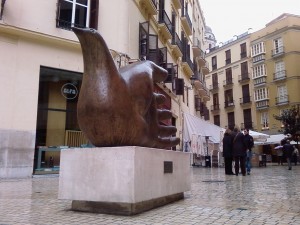 Escultura de José Seguiri en Málaga, España