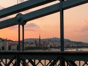 Postal: Puente de Budapest
