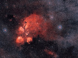 Postal: Nebulosa de emisión NGC 6334, en la Constelación del Escorpión