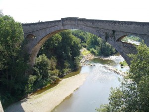 Puente del Diablo sobre el río Tec, Céret, Francia