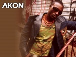 El cantante senegalés de hip hop Akon