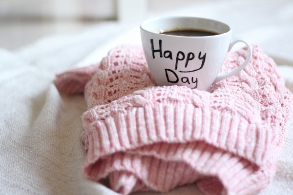 Taza de café para tener un "día feliz"