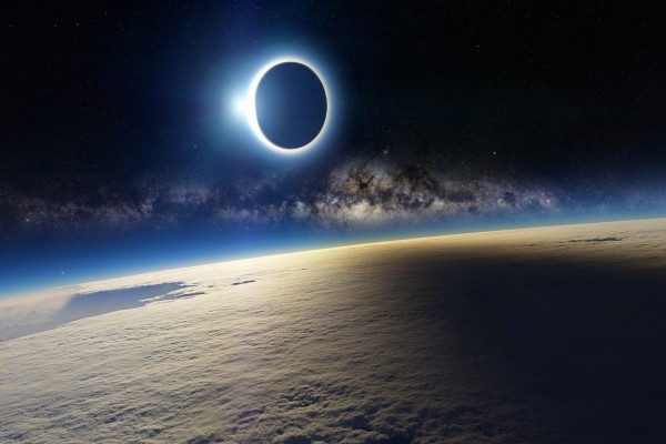Eclipse en el espacio